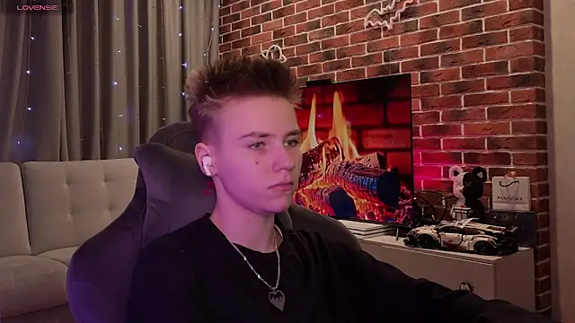 Jean Willson online show from 06-07-26, 07:41