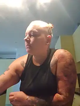 Snapshot of Lady_Peggi chatting on 06-05-26, 06:52 Lady Peggi online show from 06-05-26, 06:52
