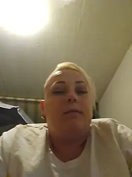Snapshot of Lady_Peggi chatting on 06-13-26, 11:13 Lady Peggi online show from 06-13-26, 11:13
