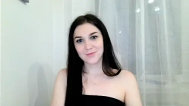 Snapshot of Katiee_Foxi chatting on 06-18-26, 09:31 Katiee Foxi online show from 06-18-26, 09:31