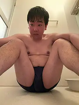 YuuYuu 010 online show from 05-20-26, 10:18