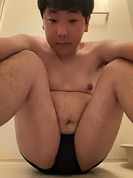 YuuYuu 010 online show from 05-19-26, 10:17