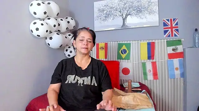 Snapshot of rosse_m1 chatting on 07-01-26, 11:43 rosse m1 online show from 07-01-26, 11:43