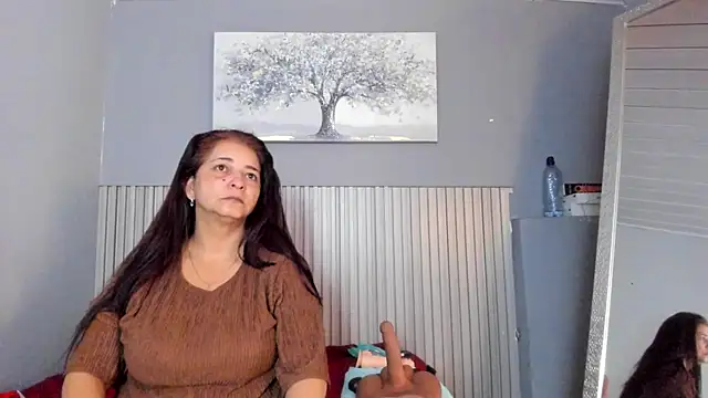Snapshot of rosse_m1 chatting on 08-06-26, 11:49 rosse m1 online show from 08-06-26, 11:49