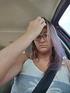 Queenle91 online show from 05-19-26, 04:14