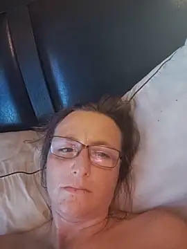 Queenle91 online show from 05-19-26, 02:29