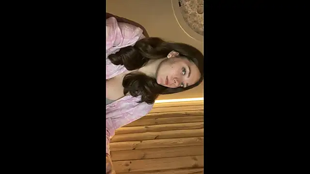 HoneyWithHeat1 online show from 05-22-26, 08:40