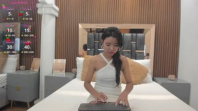 Dulce Glamor  online show from 07-23-26, 11:29