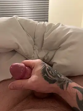 hardcock0987allthetime1 online show from 05-11-26, 09:12
