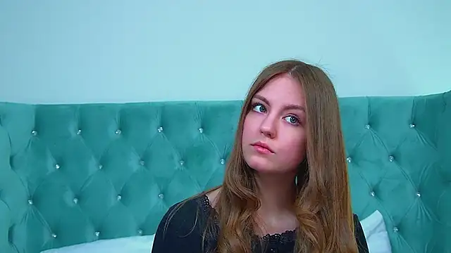 Snapshot of SofiaSarvains chatting on 05-16-26, 06:12 SofiaSarvains online show from 05-16-26, 06:12