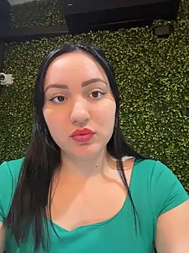 Snapshot of Slvarez chatting on 06-09-26, 10:00 Slvarez online show from 06-09-26, 10:00