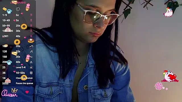 Snapshot of adysson_lee chatting on 05-09-26, 04:10 adysson lee online show from 05-09-26, 04:10