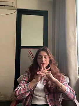 Lilywant online show from 05-06-26, 11:25