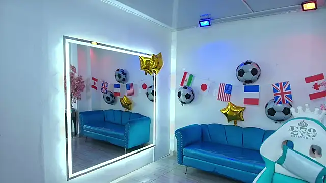 Snapshot of Isabella_rows chatting on 07-11-26, 07:47 Isabella rows online show from 07-11-26, 07:47