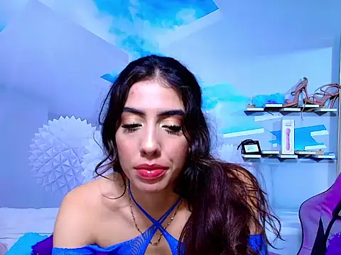 Snapshot of AMBEL-ROSE chatting on 05-19-26, 01:32 AMBEL-ROSE online show from 05-19-26, 01:32
