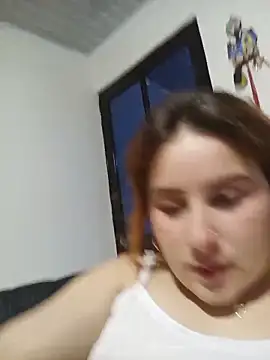 Snapshot of sweet_bella_29 chatting on 06-15-26, 03:40 sweet bella 29 online show from 06-15-26, 03:40