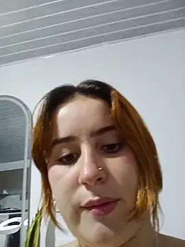 Snapshot of sweet_bella_29 chatting on 06-16-26, 03:39 sweet bella 29 online show from 06-16-26, 03:39