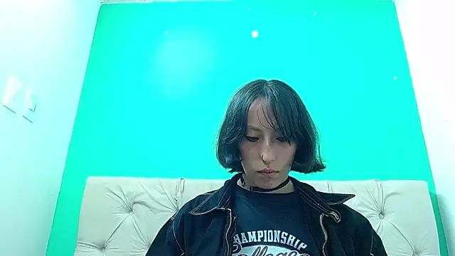 Snapshot of amoremerchmar chatting on 06-15-26, 03:18 amoremerchmar online show from 06-15-26, 03:18
