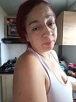 Snapshot of Tumilf chatting on 06-26-26, 12:44 Tumilf online show from 06-26-26, 12:44