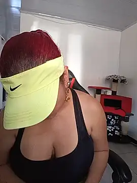 Snapshot of Tumilf chatting on 07-10-26, 03:34 Tumilf online show from 07-10-26, 03:34