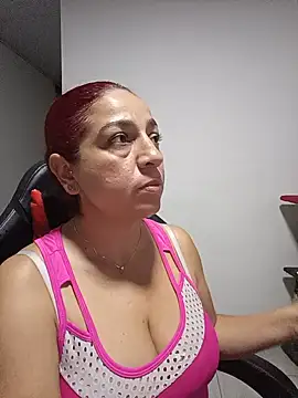 Snapshot of Tumilf chatting on 07-01-26, 12:44 Tumilf online show from 07-01-26, 12:44