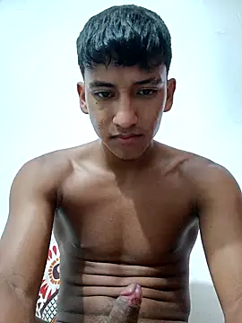 Snapshot of Alexander_06_ chatting on 05-11-26, 08:39 Alexander 06 online show from 05-11-26, 08:39