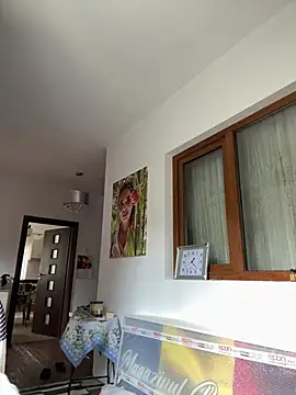 Snapshot of ICEDGLOSS chatting on 07-18-26, 10:24 ICEDGLOSS online show from 07-18-26, 10:24
