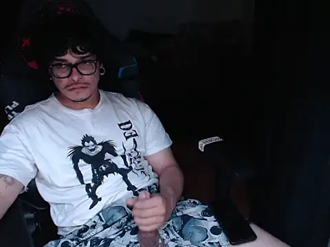 Snapshot of lilgothboy chatting on 05-28-26, 01:02 lilgothboy online show from 05-28-26, 01:02