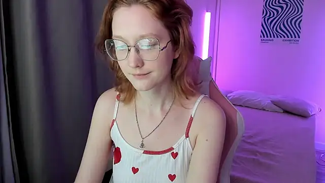 Snapshot of LunaTerry chatting on 05-16-26, 10:36 LunaTerry online show from 05-16-26, 10:36