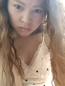 Snapshot of huiliu228 chatting on 05-10-26, 02:52 huiliu228 online show from 05-10-26, 02:52