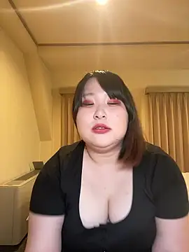 Snapshot of shino_n642 chatting on 07-15-26, 05:53 shino n642 online show from 07-15-26, 05:53