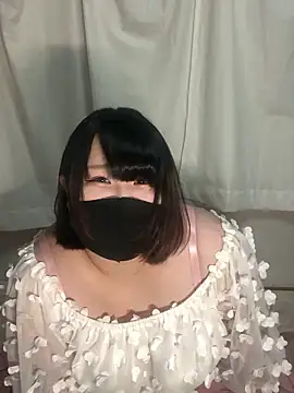 Snapshot of shino_n642 chatting on 05-19-26, 03:08 shino n642 online show from 05-19-26, 03:08