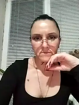 MillaMia45 online show from 05-17-26, 07:14