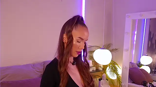 Jasmin Glow online show from 05-15-26, 02:48