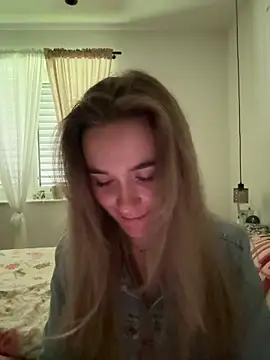LillyStarr online show from 06-10-26, 11:11