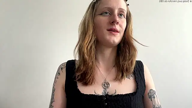 LaraLovely online show from 06-04-26, 12:32