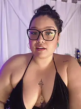 Im DianaNoir online show from 05-26-26, 11:52