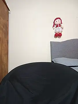 ScarlettDream99 online show from 06-25-26, 02:11
