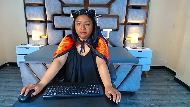 Rachell Carter online show from 05-06-26, 06:06