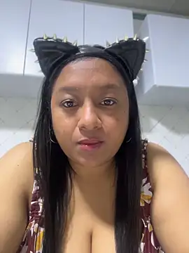 Snapshot of Rachell_Carter chatting on 05-07-26, 03:44 Rachell Carter online show from 05-07-26, 03:44