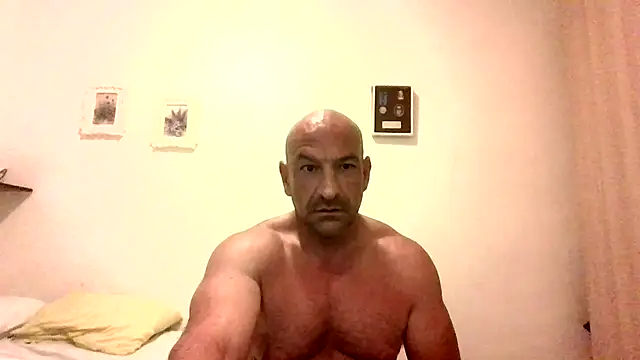 Snapshot of oFg3H5Dj chatting on 05-28-26, 09:54 oFg3H5Dj online show from 05-28-26, 09:54