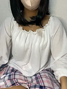 Snapshot of aya_chan00 chatting on 05-18-26, 04:07 aya chan00 online show from 05-18-26, 04:07