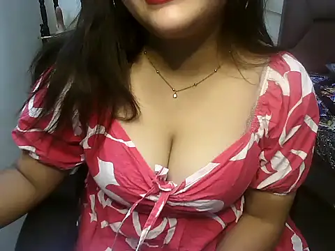 Snapshot of Rupali3 chatting on 06-20-26, 05:23 Rupali3 online show from 06-20-26, 05:23
