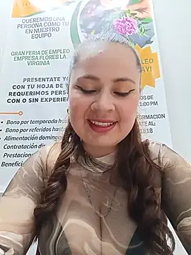 Snapshot of VANESSA__28 chatting on 06-19-26, 04:13 VANESSA 28 online show from 06-19-26, 04:13