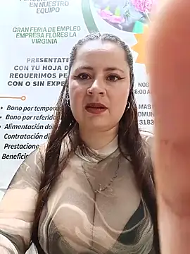 Snapshot of VANESSA__28 chatting on 06-05-26, 04:24 VANESSA 28 online show from 06-05-26, 04:24