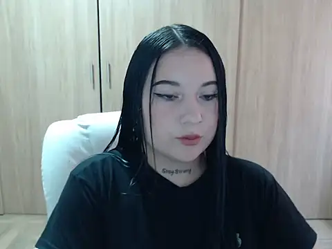 Haileey ross online show from 05-27-26, 02:13