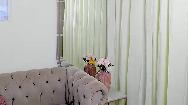 Snapshot of Melody_vixxenx chatting on 05-28-26, 10:48 Melody vixxenx online show from 05-28-26, 10:48