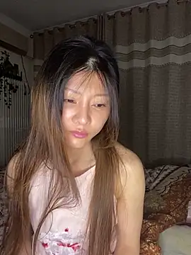 honeypeach666 online show from 05-06-26, 02:21