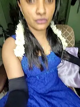 Snapshot of Tamil__Thara003 chatting on 06-05-26, 06:46 Tamil Thara003 online show from 06-05-26, 06:46