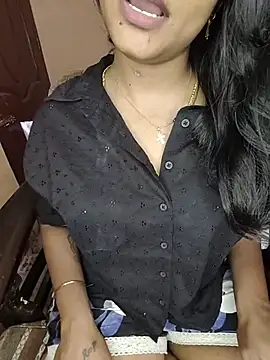 Snapshot of Tamil__Thara003 chatting on 08-01-26, 12:03 Tamil Thara003 online show from 08-01-26, 12:03